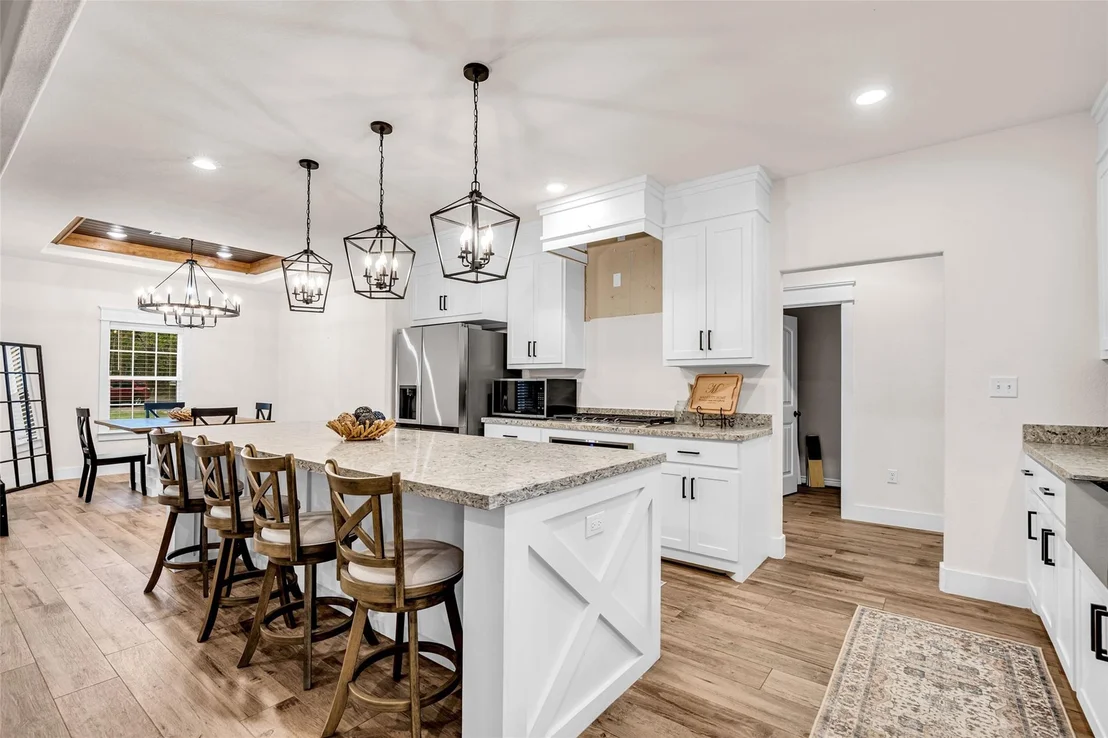 Photo of 10040 Shepard Hill Road