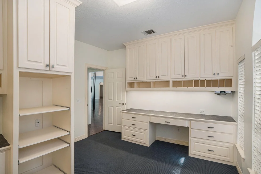 Photo of 8702 Holly Hills Drive