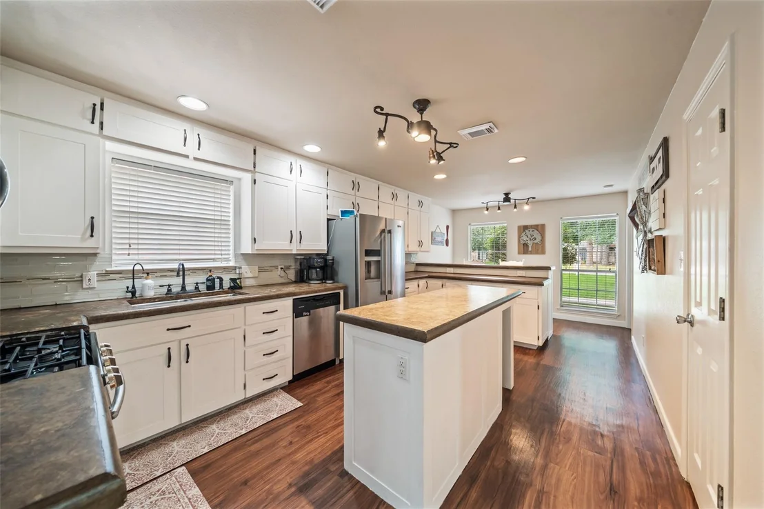 Photo of 600 Hampton Hall Lane