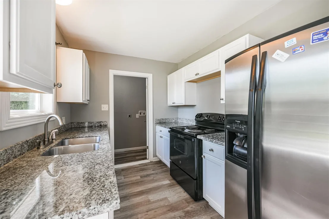 Photo of 5746 Lakefield Drive