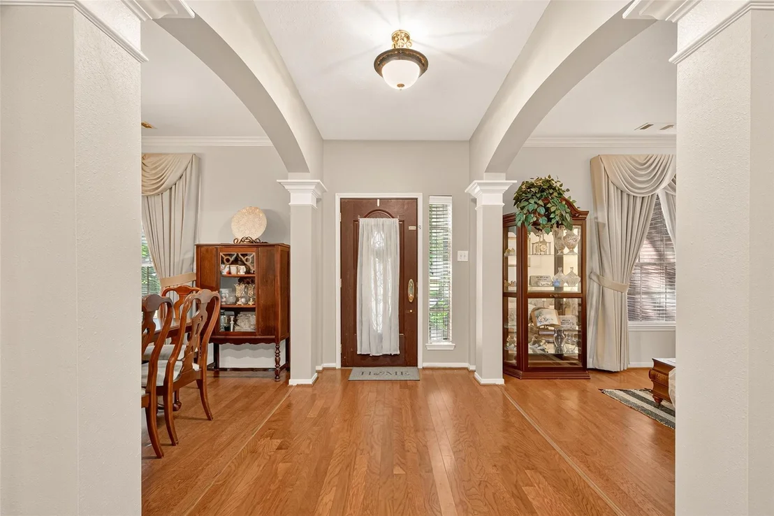 Photo of 10702 Fallsbridge Drive