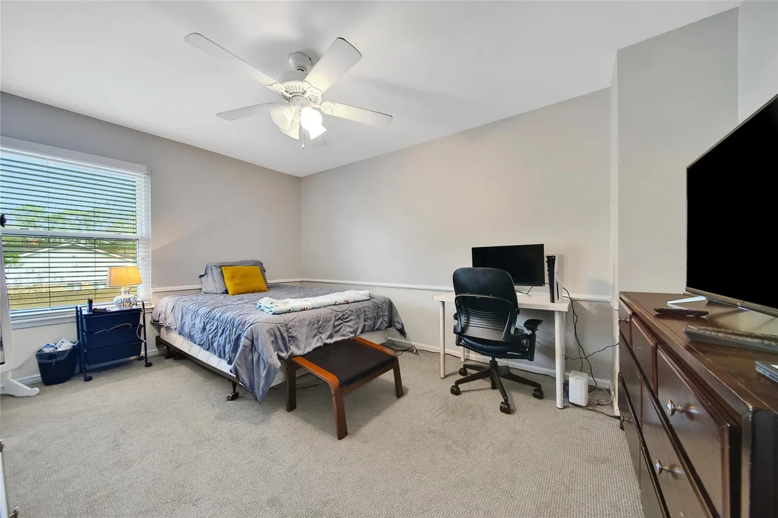 Photo of 1018 Candlelight Lane