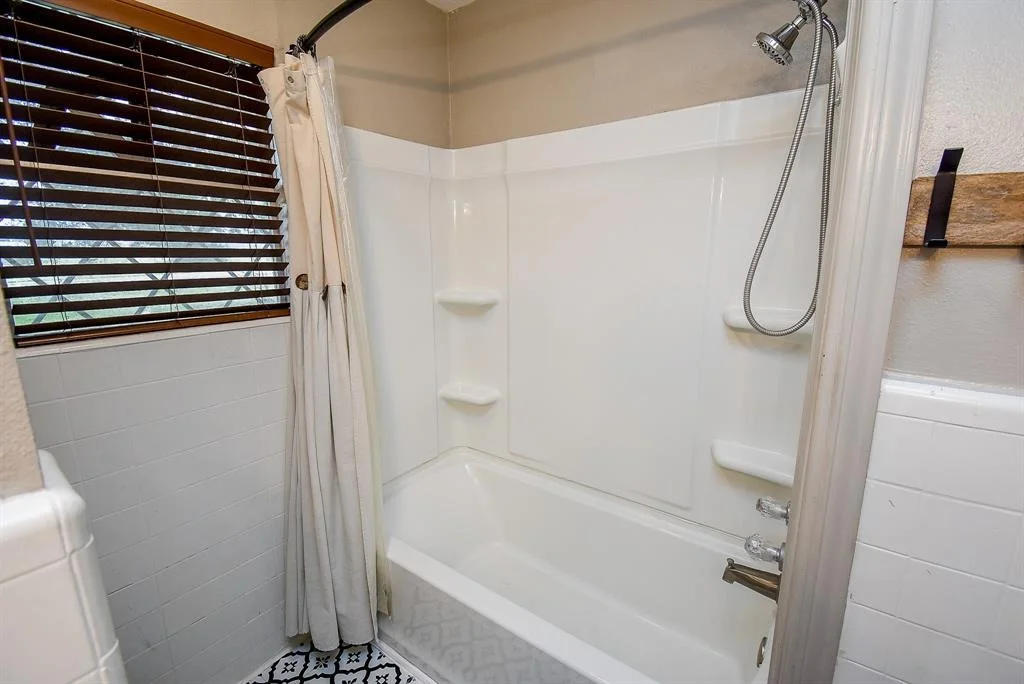 Photo of 304 Lily Lane
