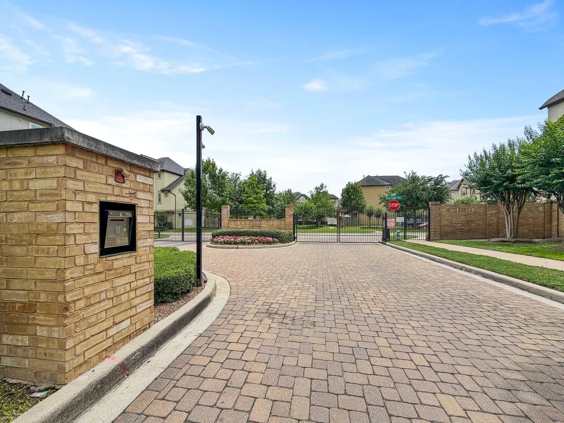 Photo of 10206 Spring Shadows Park Circle