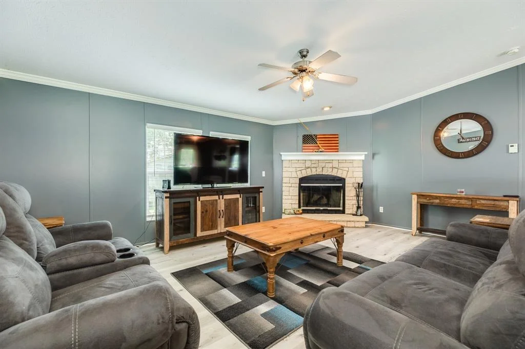 Photo of 178 Brazos Dr