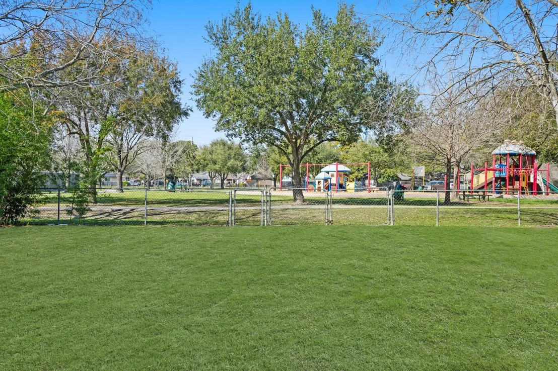 Photo of 13102 Maxim Drive