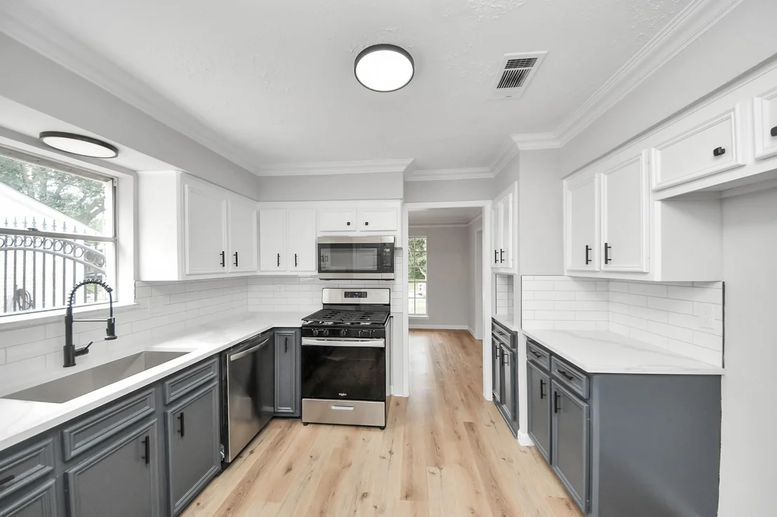 Photo of 711 Richvale Lane