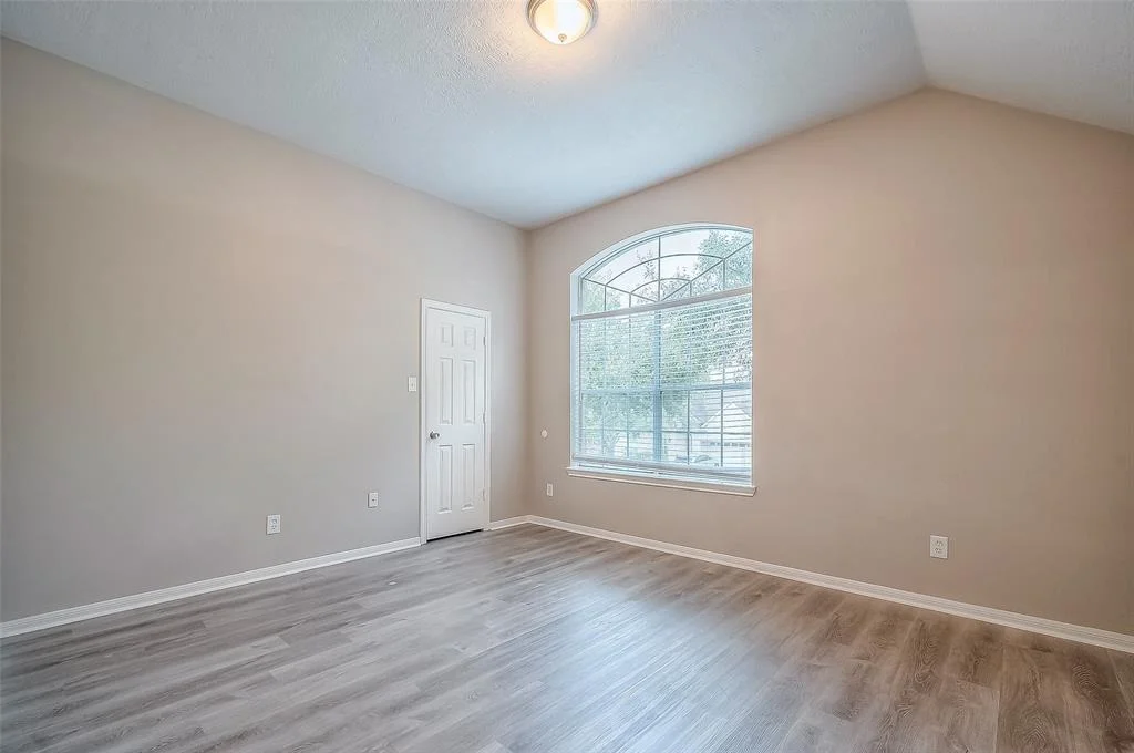 Photo of 11310 Hillside Glen Trail