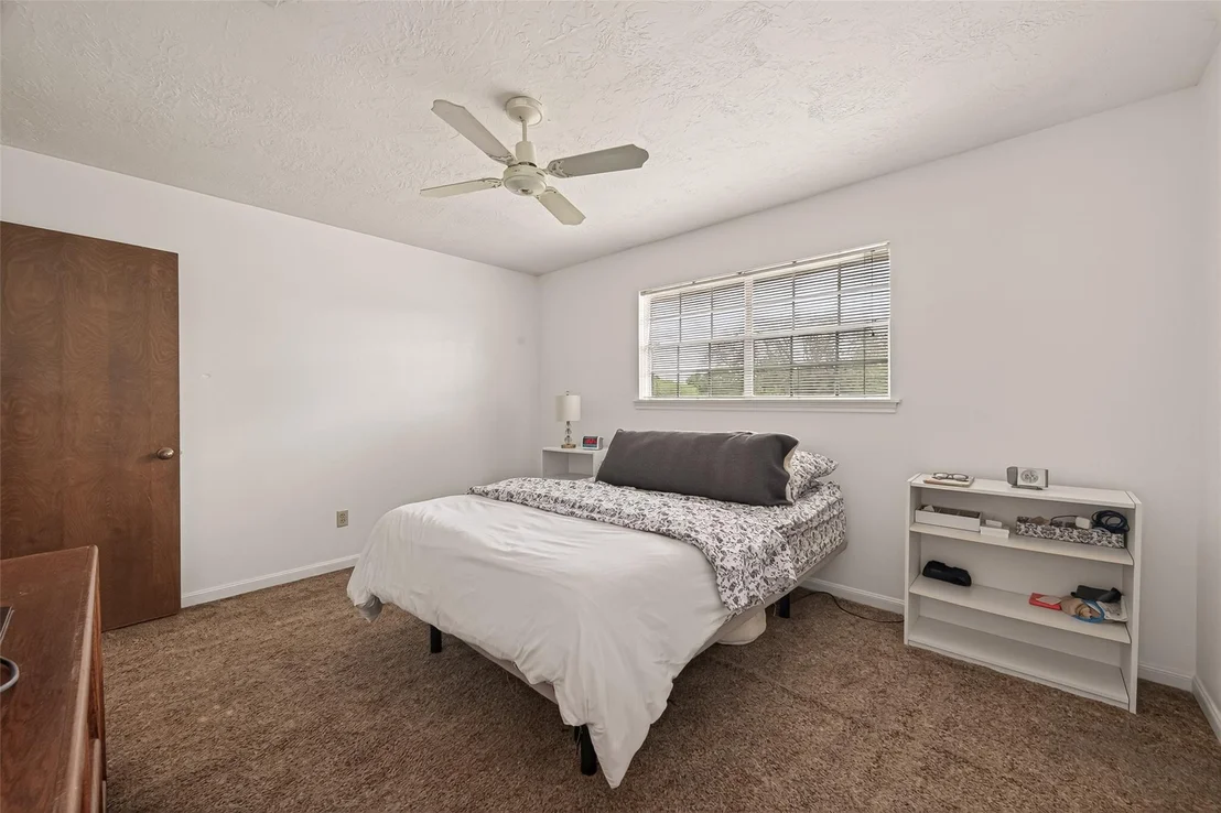 Photo of 9235 Sharpview Drive