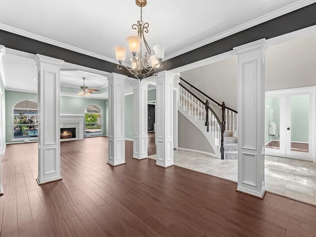 Photo of 5831 Mountain View Drive