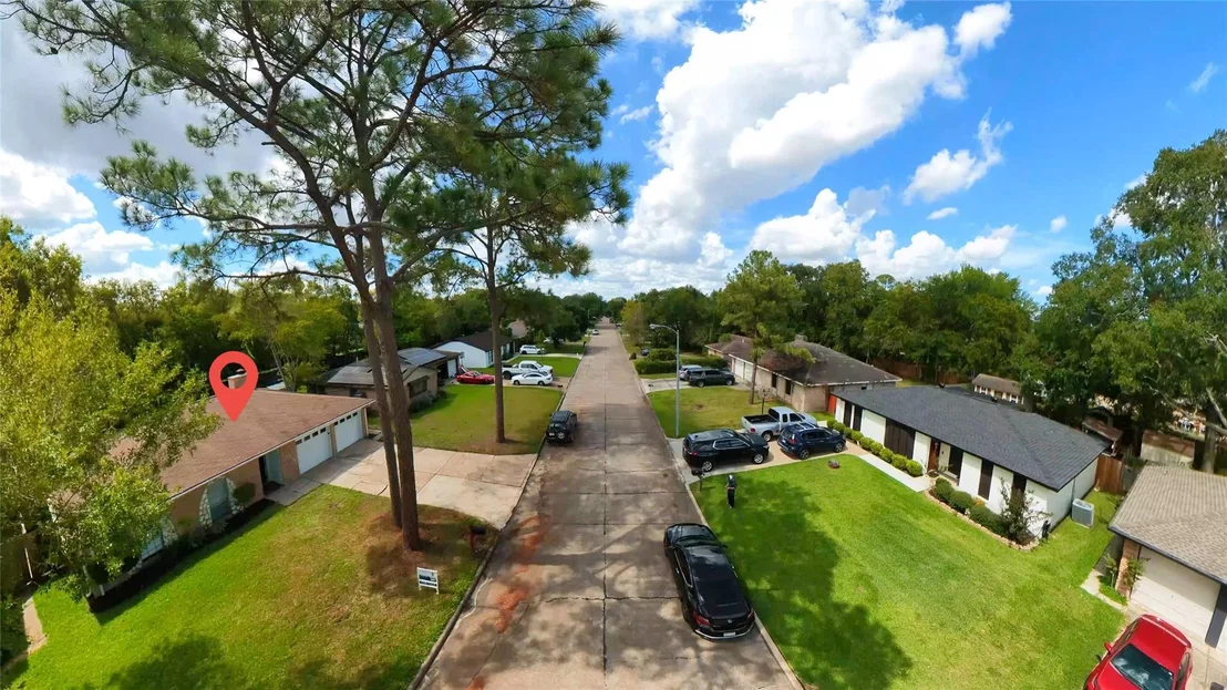 Photo of 17014 Forest Bend Avenue