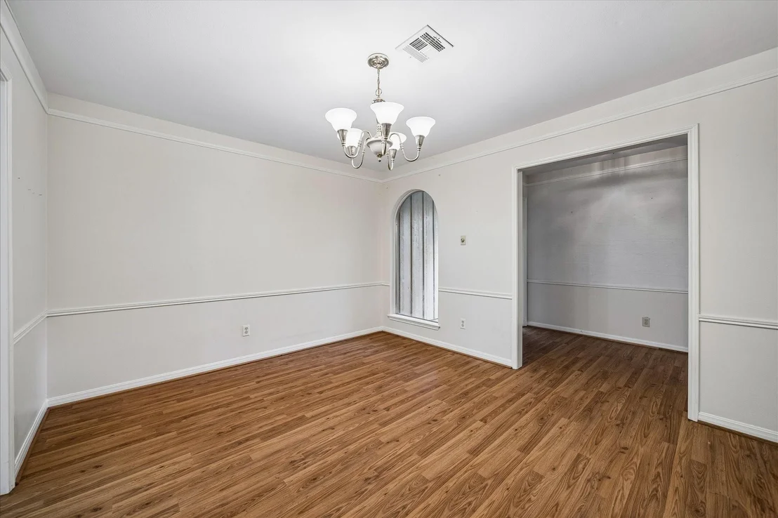Photo of 17803 Loring Lane