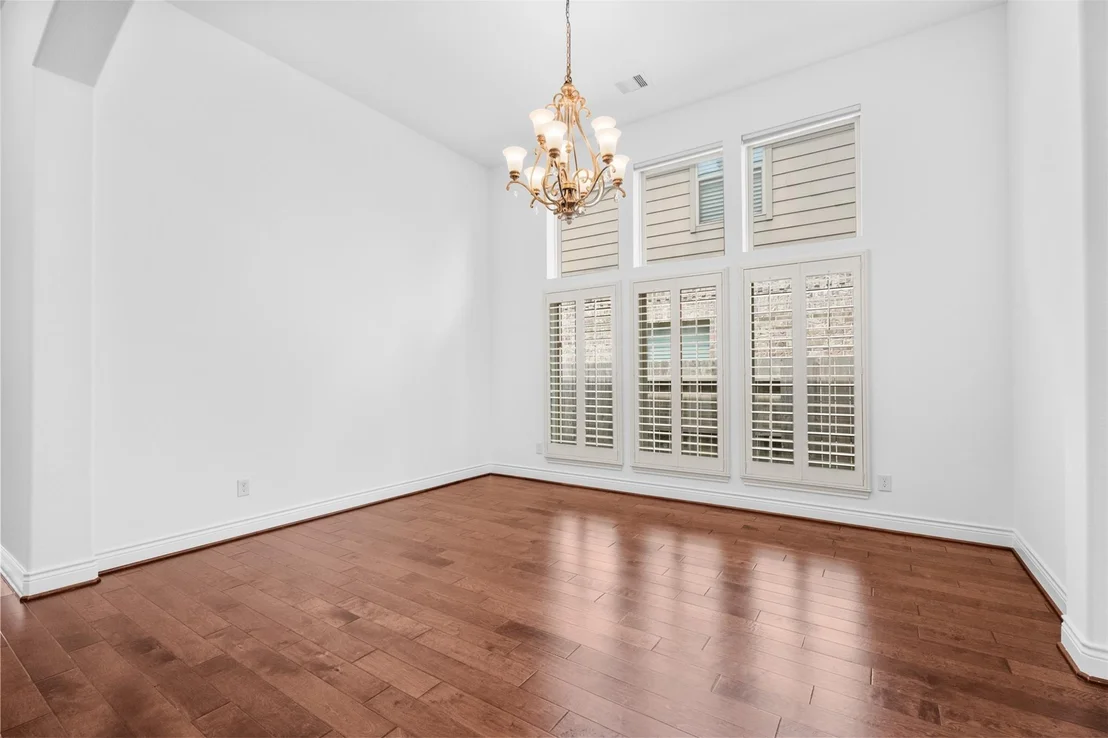 Photo of 27318 Pendleton Trace Drive