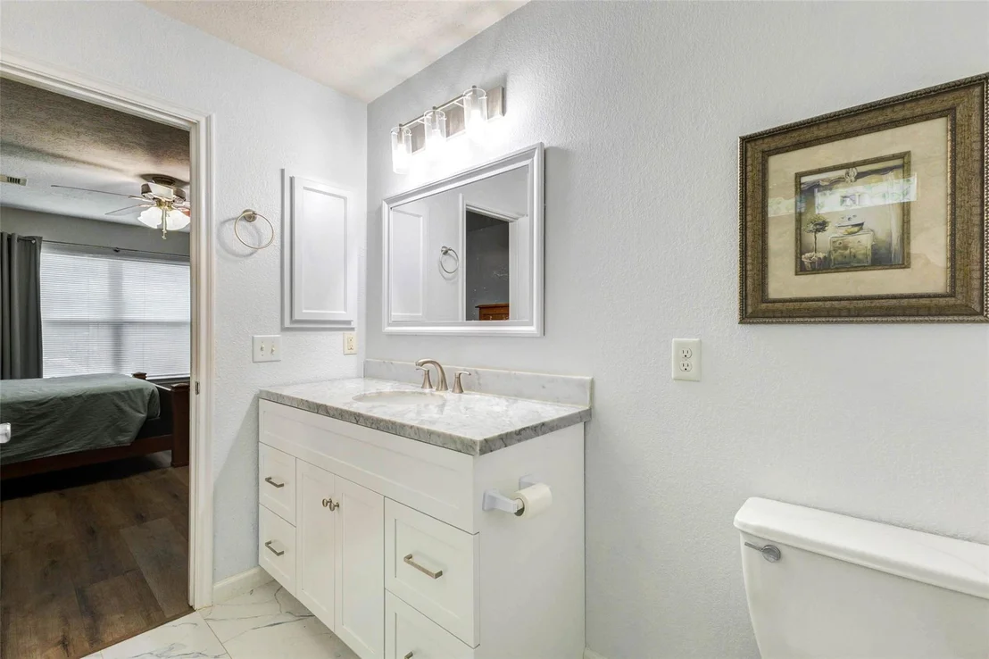 Photo of 15214 Thistle Rock Lane