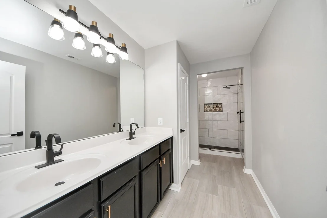 Photo of 6931 Primrose Road