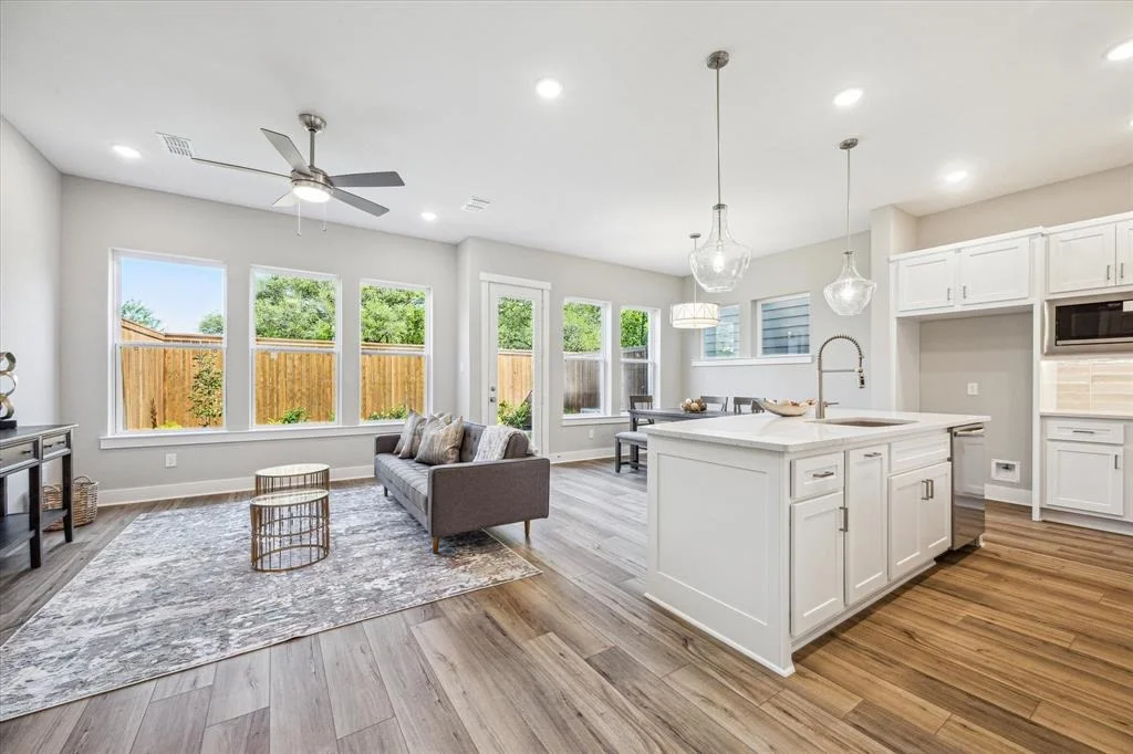 Photo of 16036 Mason Run Drive