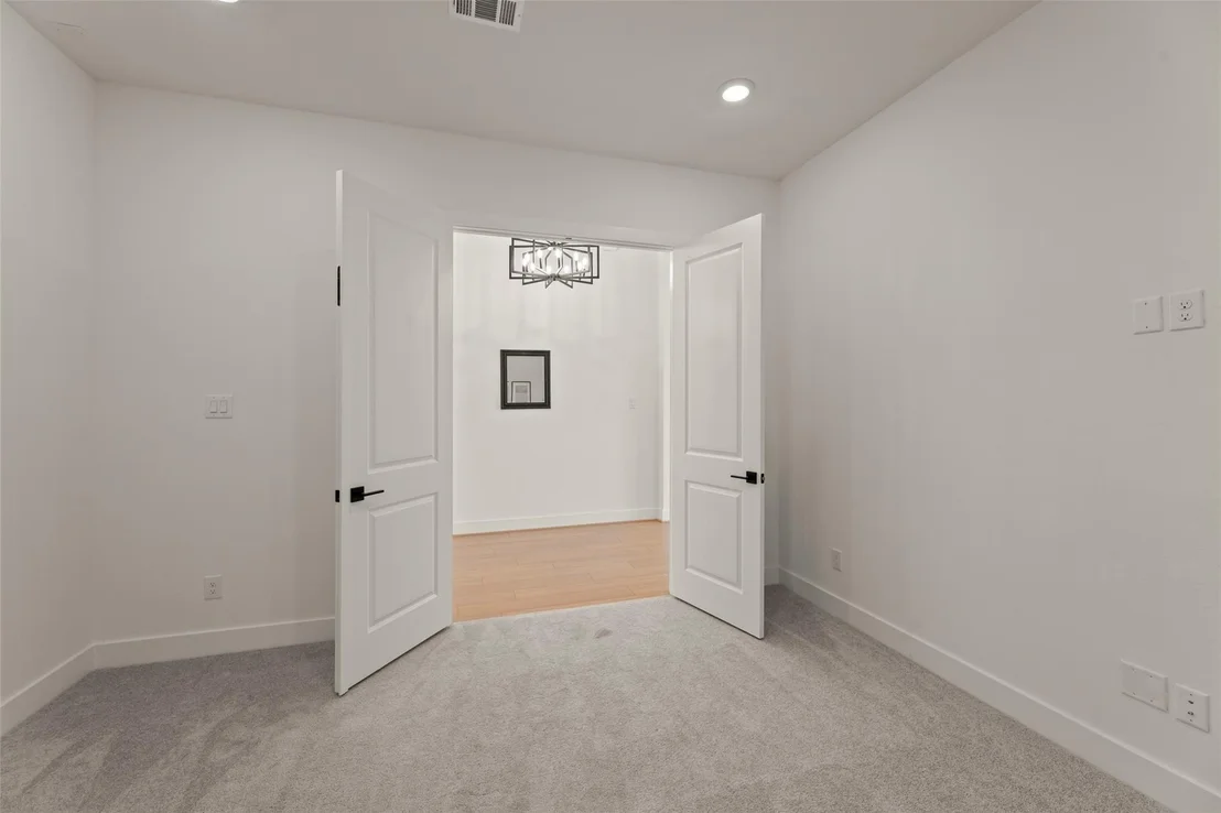 Photo of 2015 Jade Manor Drive