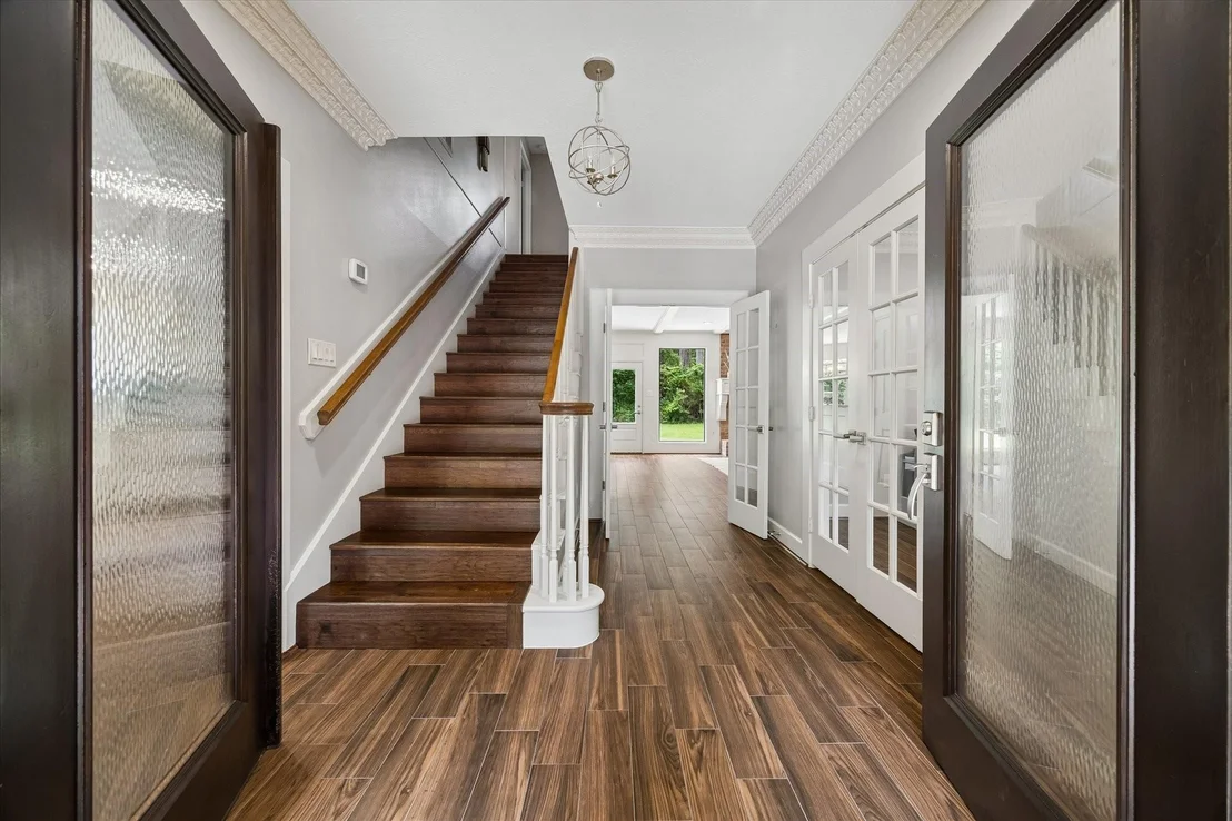 Photo of 2702 Royal Circle Drive