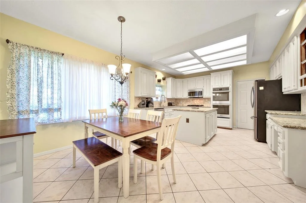 Photo of 16702 Avenfield Road