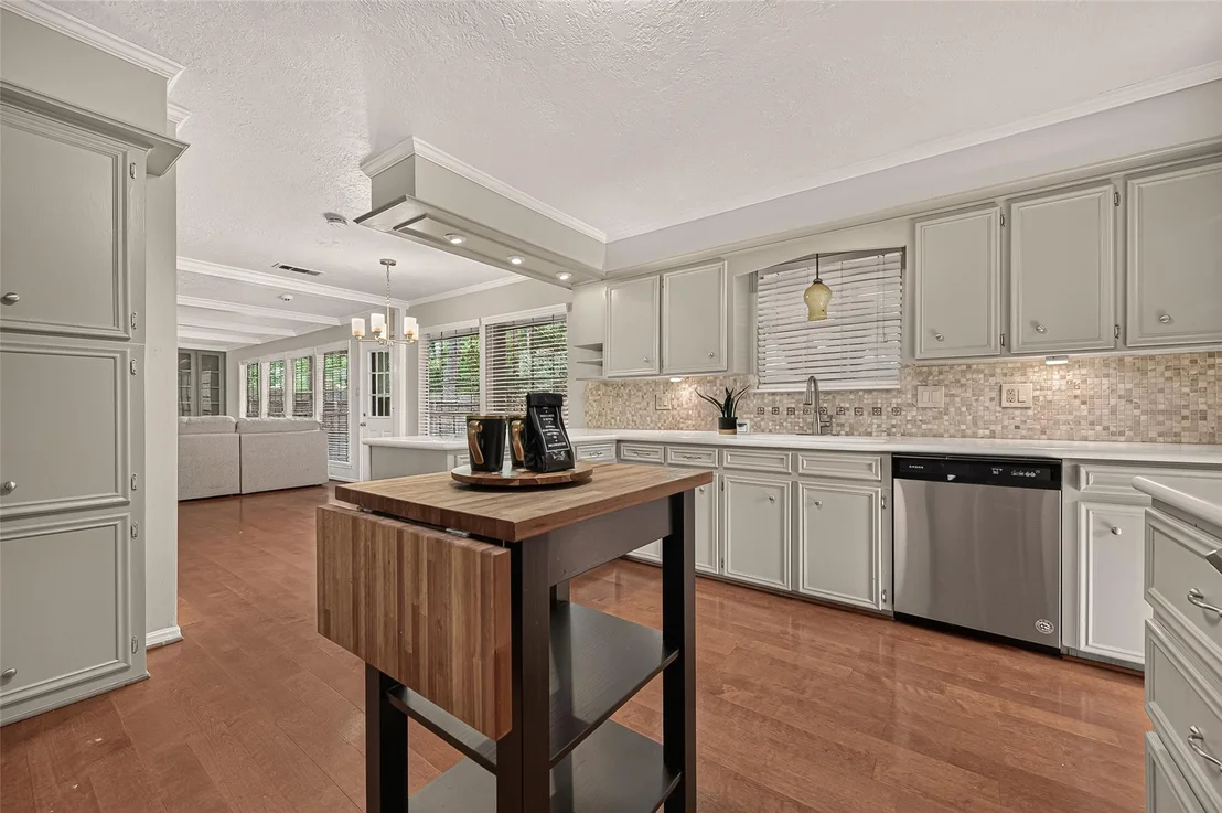 Photo of 8007 Vickridge Lane