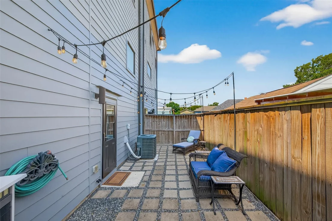 Photo of 953 Saint Augustine Street