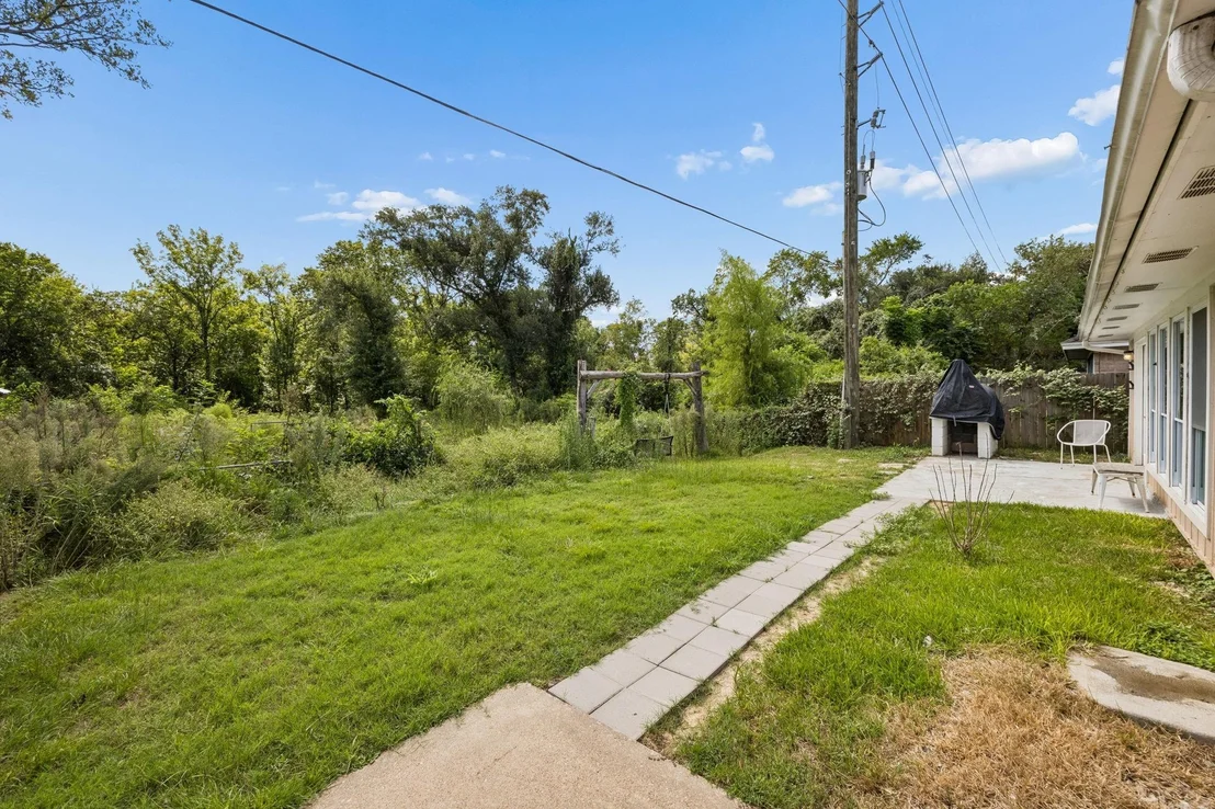 Photo of 5022 Pine Cliff Drive