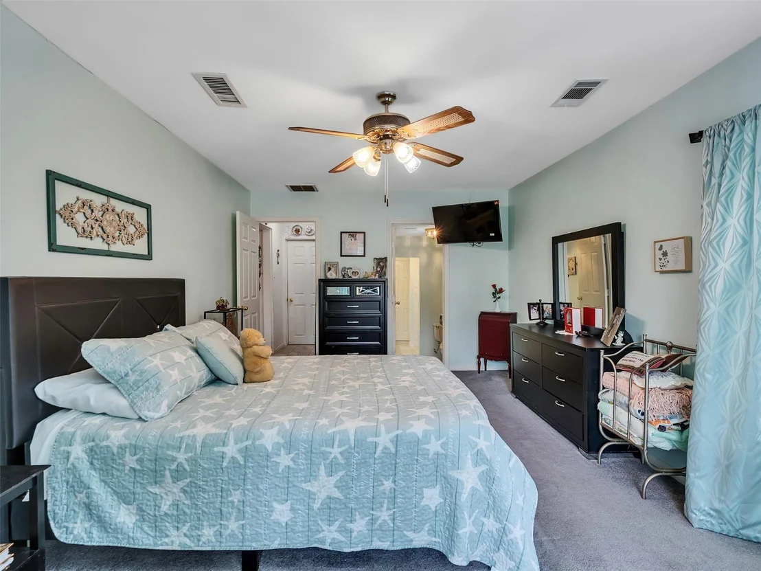 Photo of 905 Bartlett Road