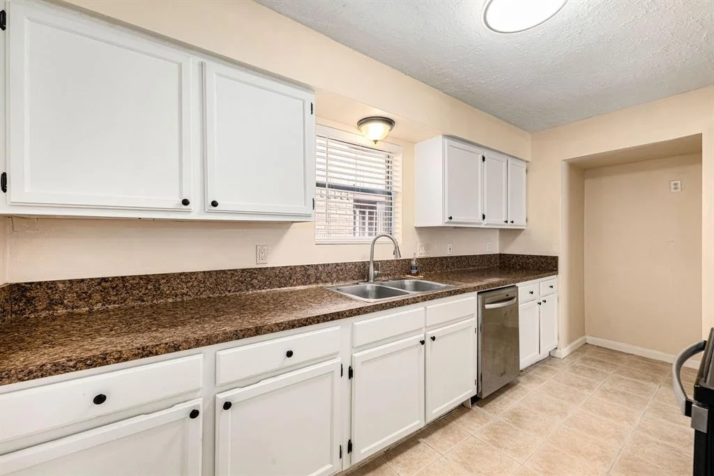 Photo of 1727 Oakwell Lane