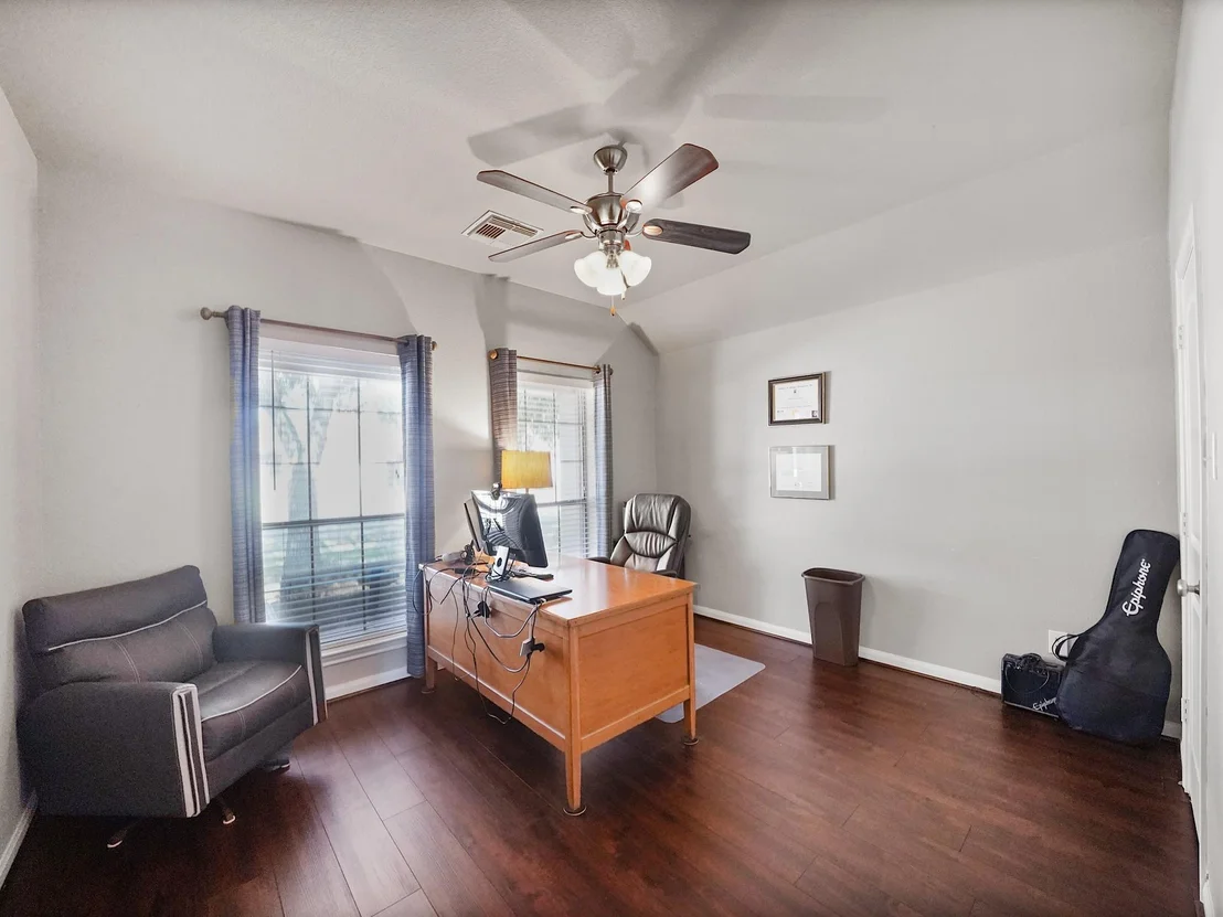 Photo of 831 Merlin Roost