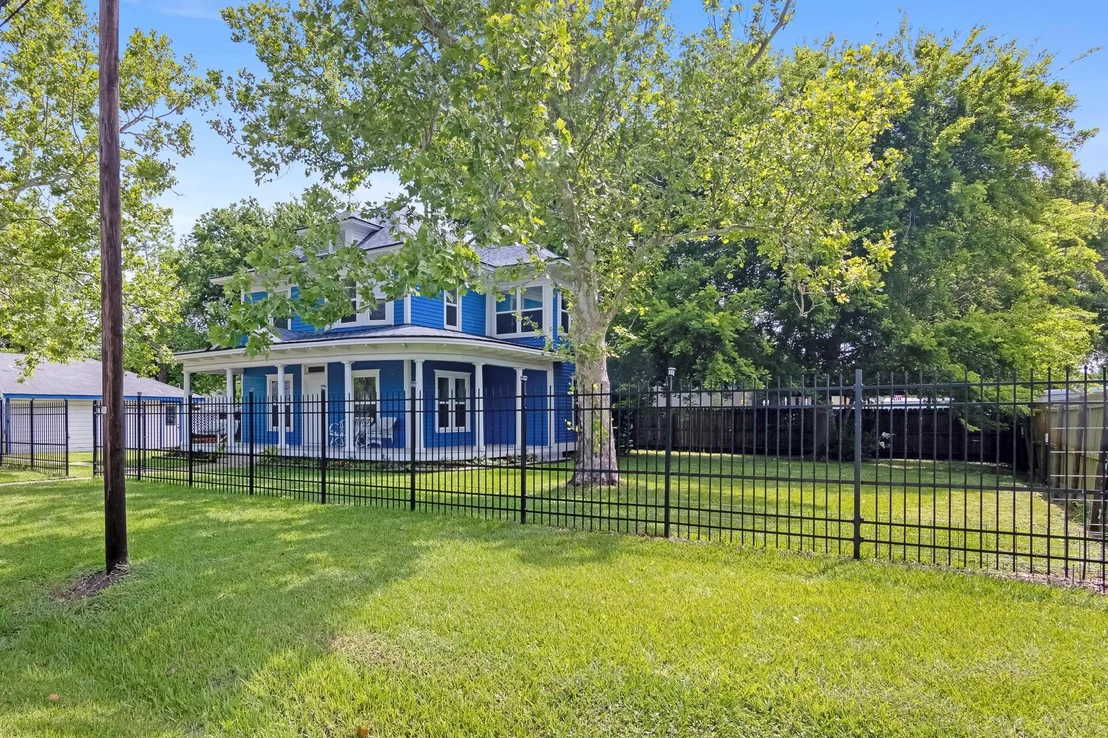 Photo of 1200 4th Street