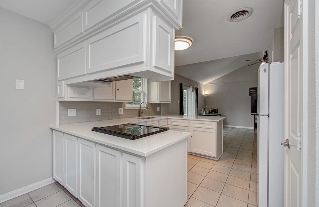Photo of 8530 Rowan Lane