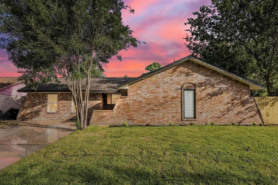 Photo of 7502 Woodsman Trail