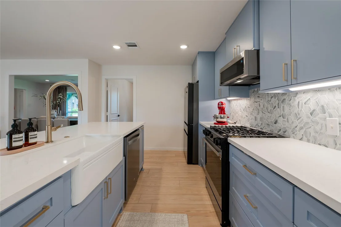 Photo of 1218 Shadeland Drive