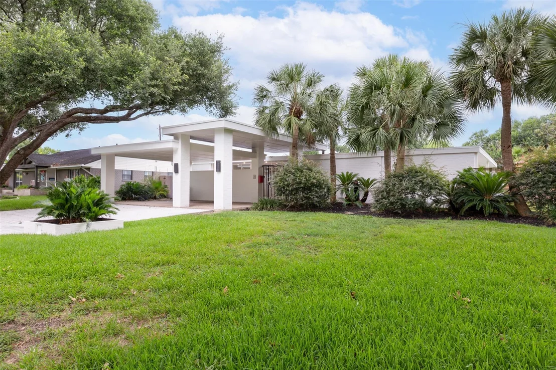Photo of 10211 Willowgrove Drive