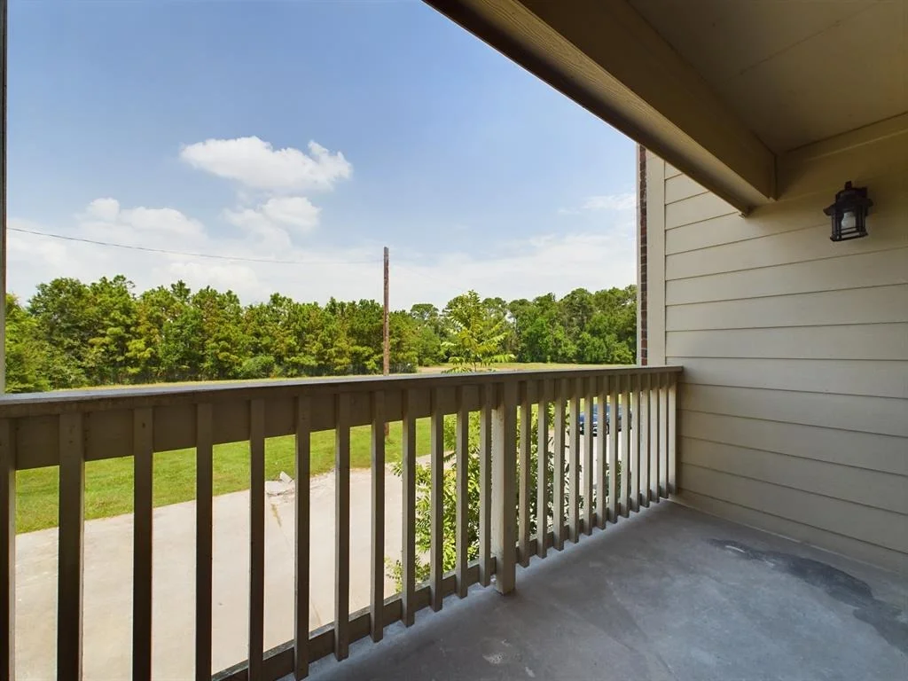 Photo of Unit 13A at 2501 Gulf Freeway