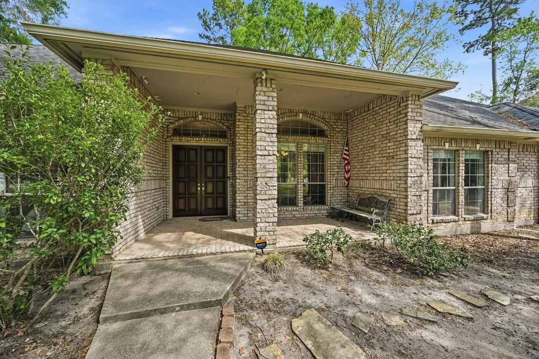 Photo of 11995 White Oak Crossing