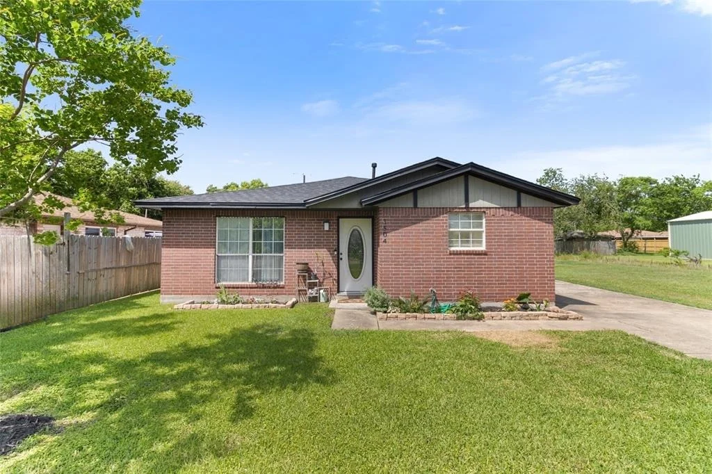 Photo of 1504 N Avenue Q