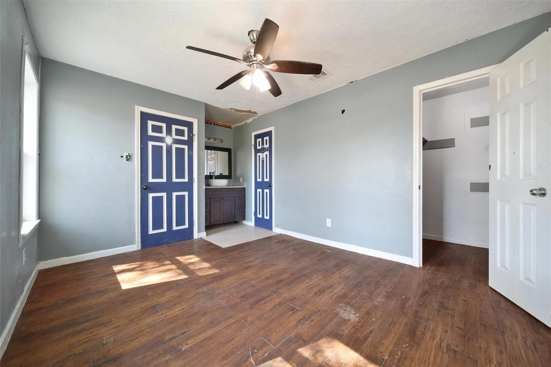 Photo of 426 N Compass Rose Circle
