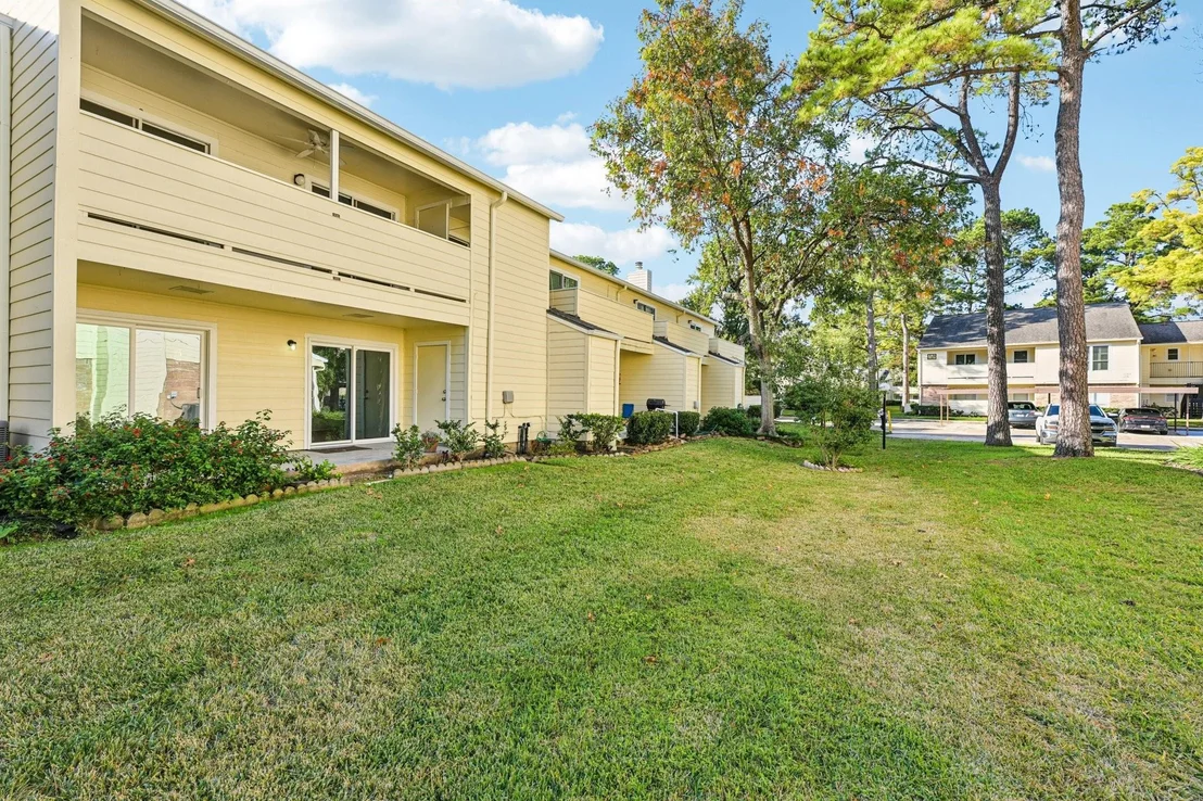 Photo of Unit 607 at 14515 Wunderlich Drive