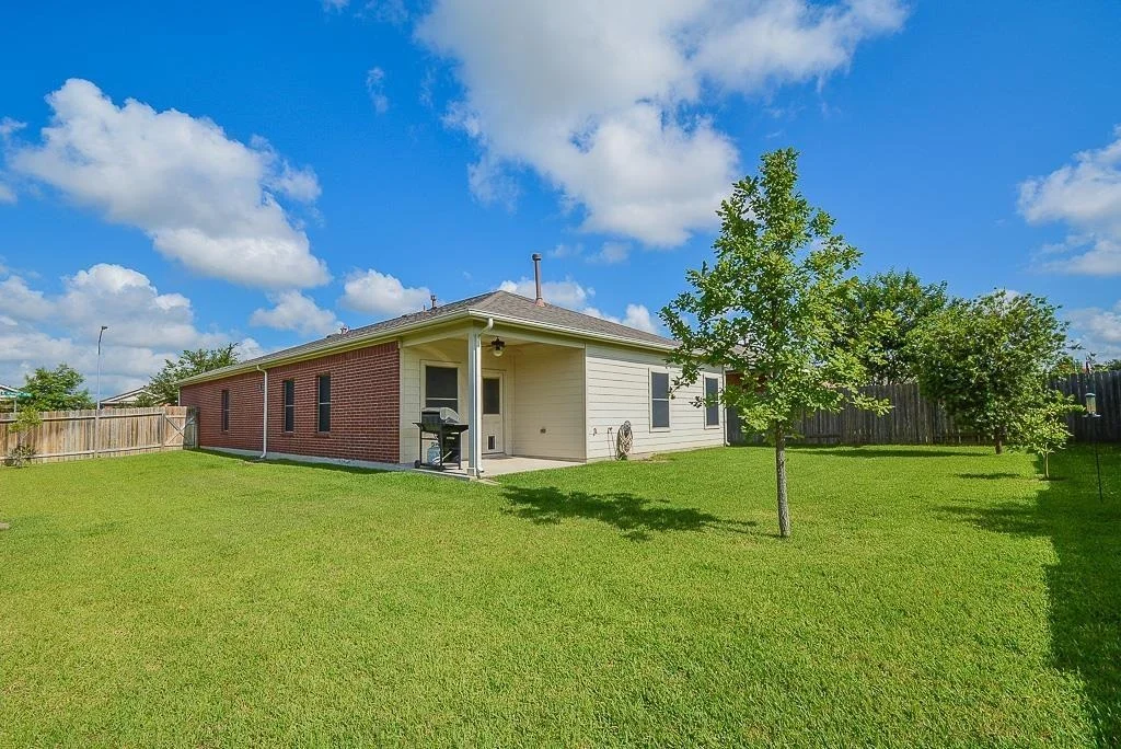 Photo of 623 W Newport Bend