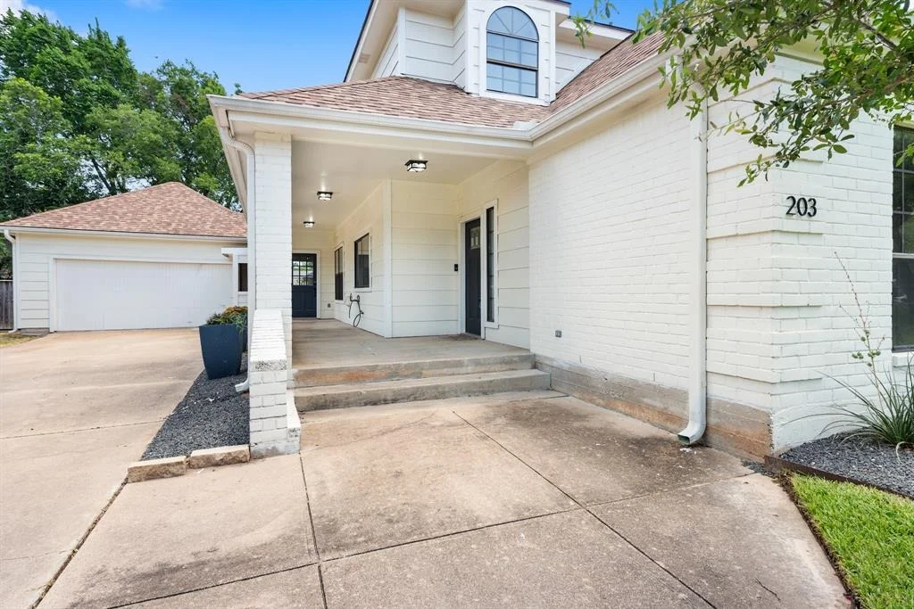 Photo of 203 Fireside Circle