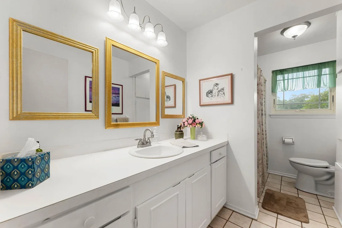 Photo of 301 Beverly Lane