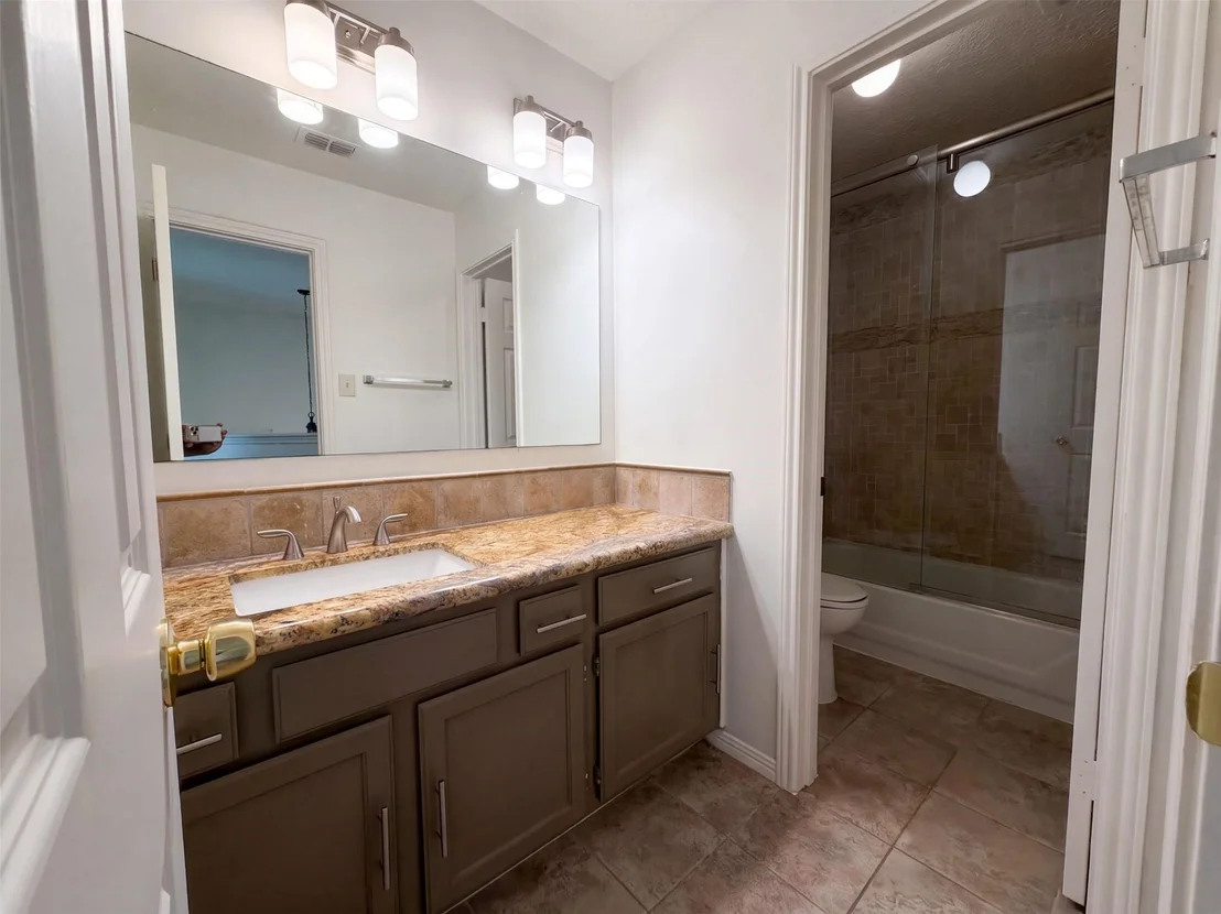 Photo of 1115 Long Prairie Drive