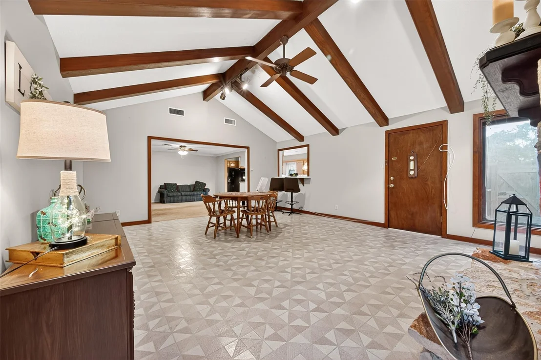 Photo of 5610 Belrose Drive