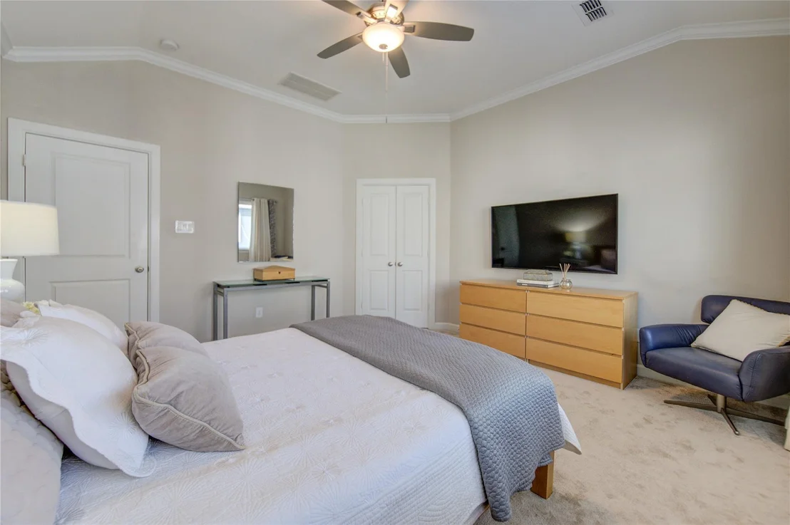 Photo of 8812 Narrow Leaf Street
