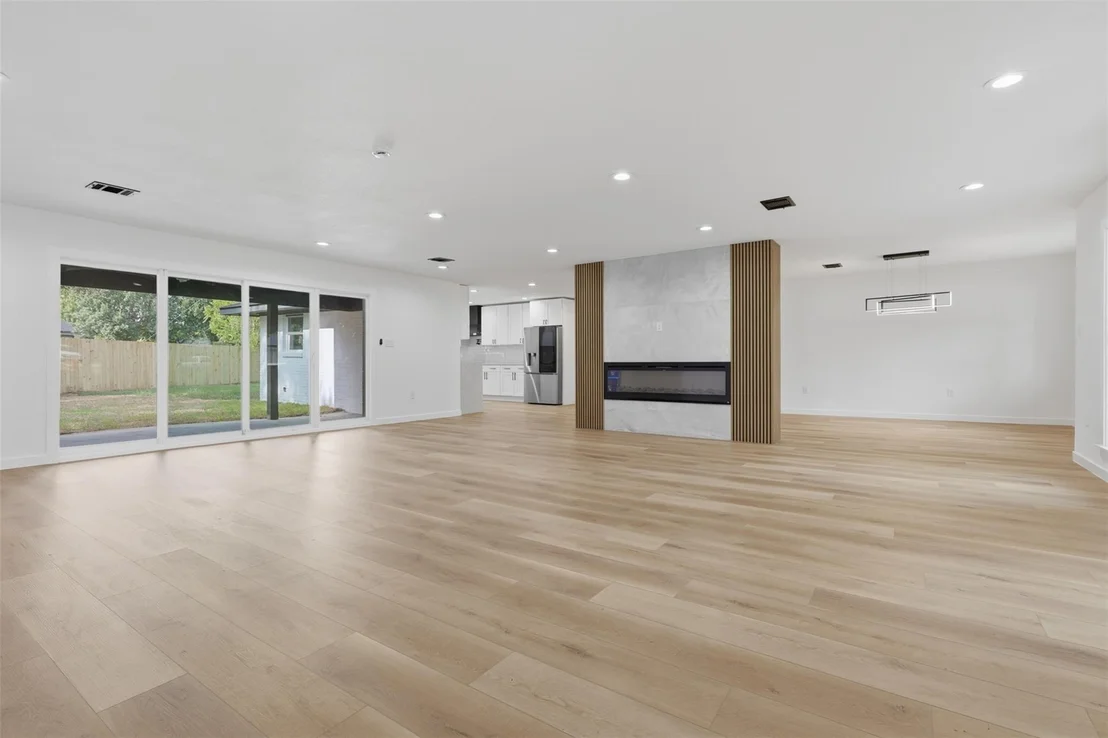 Photo of 4829 Willowbend Boulevard