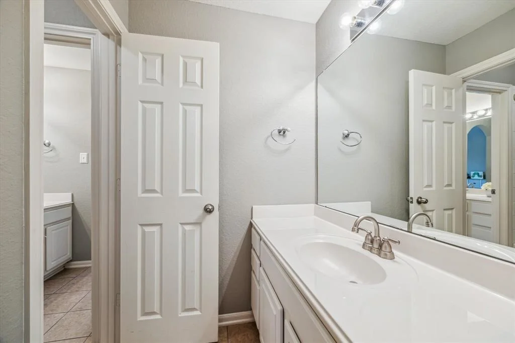 Photo of 14434 Sunbluff Court