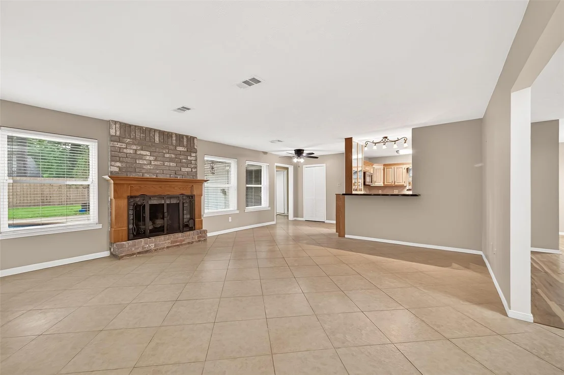 Photo of 2182 Tree Lane