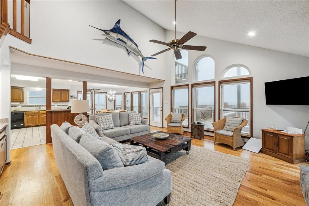 Photo of 16606 Bayfront Drive