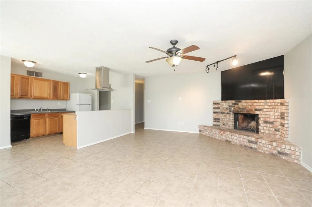 Photo of 17602 Wolf Hollow Drive